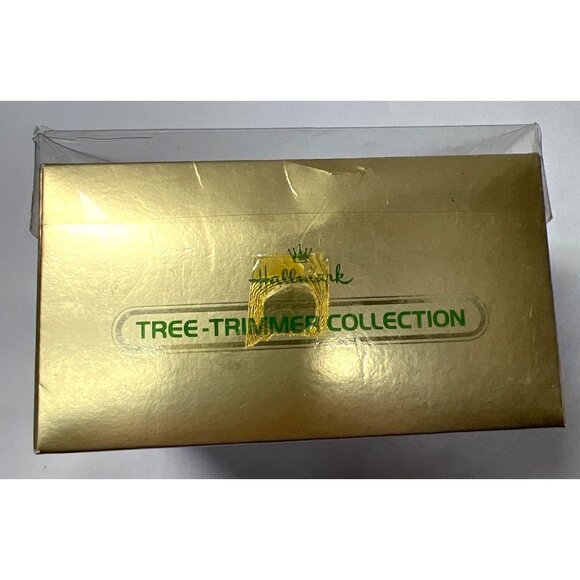 Hallmark 1980 Christmas Tree-Trimmer Collection Santa Sleigh & Reindeer Ornament - Picture 5 of 5